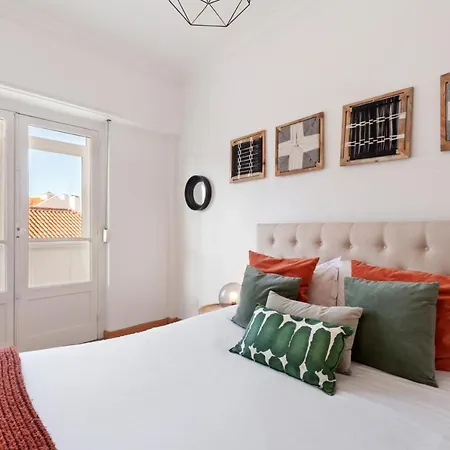Διαμέρισμα Bright 2 Bedroom Apt In City Centre - Nr Tram & Metro Lisboa