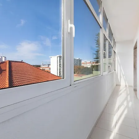 Bright 2 Bedroom Apt In City Centre - Nr Tram & Metro Διαμέρισμα