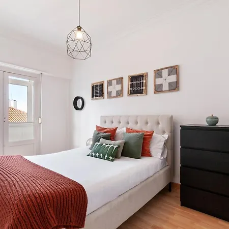 Διαμέρισμα Bright 2 Bedroom Apt In City Centre - Nr Tram & Metro